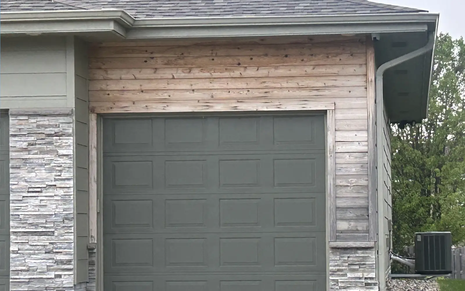 Interior wall after accent color and crisp lines